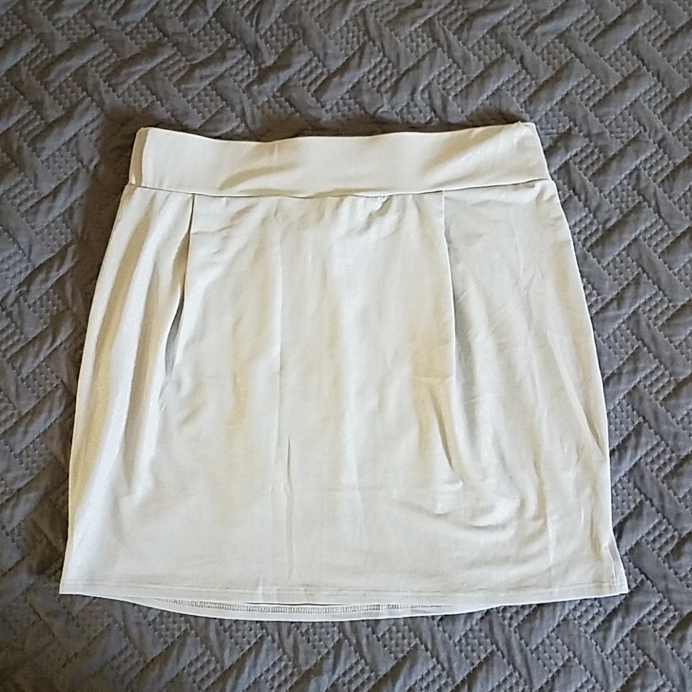 Metallic Mini Skirt - Picture 3 of 3